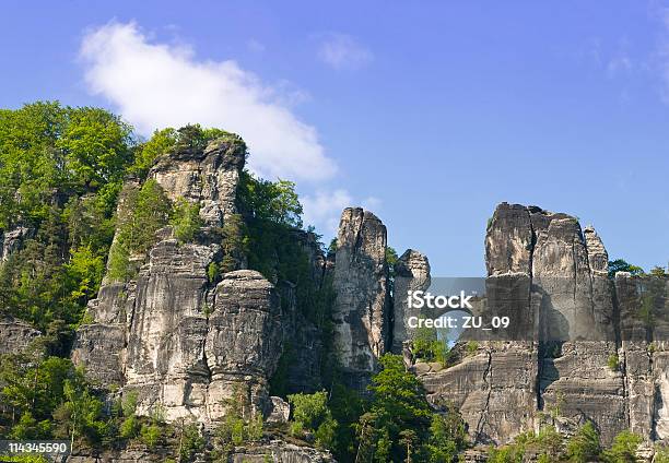 Bastei Mit Brücke Den Sächsische Schweiz Stockfoto und mehr Bilder von Basteibrücke - Basteibrücke, Bastei, Berg