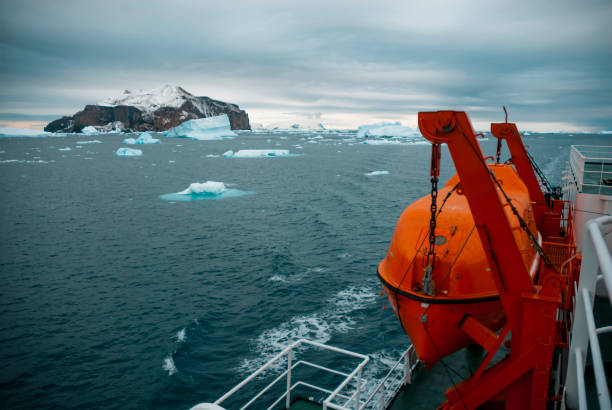 istock Iceberg Antartic landescape 1143482735