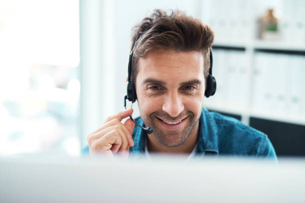 istock He always delivers the best customer experience 1143489031