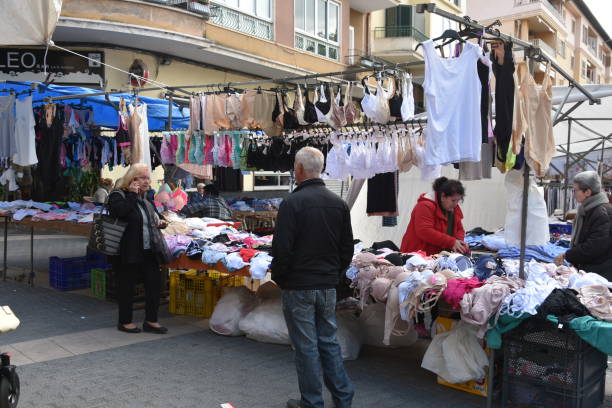 インカ、マヨルカ、スペインでウィークリーマーケット - market stall spain fruit trading ストックフォトと画像