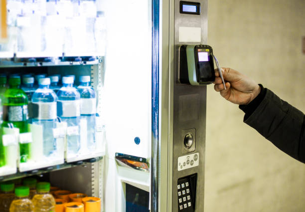 máquina de vending-compra do cartão de crédito - vending machine fotos - fotografias e filmes do acervo
