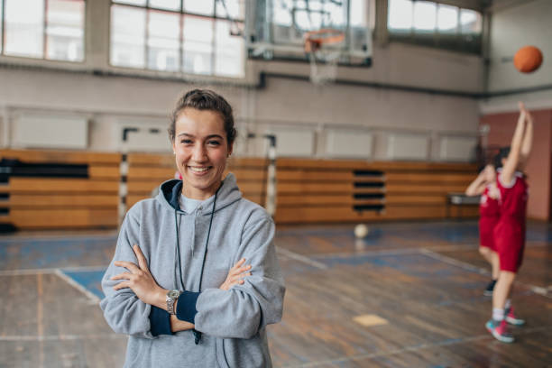 istock Lady basketball coach on practice 1143503198
