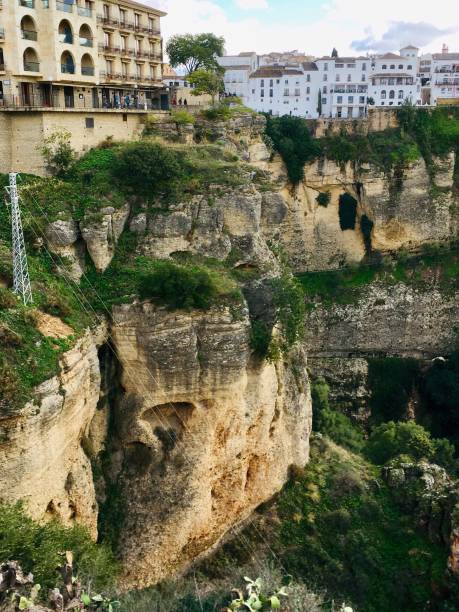 istock City on rocks 1143541794