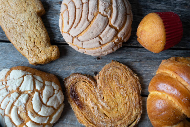istock Set of mexican sweet bread 1143553297