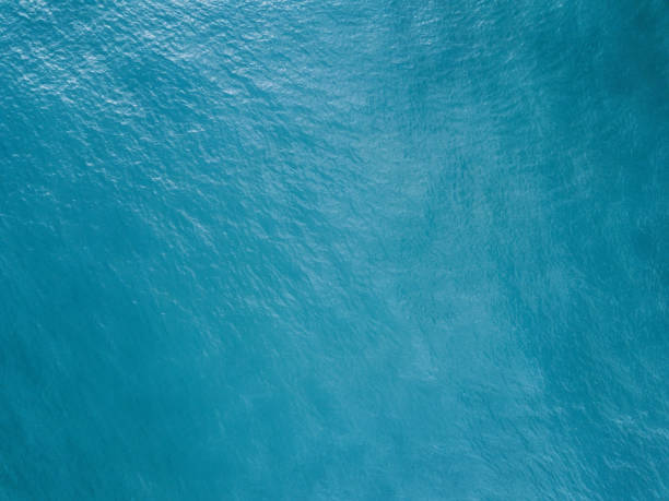 veduta aerea della superficie dell'oceano - veduta in pianta foto e immagini stock