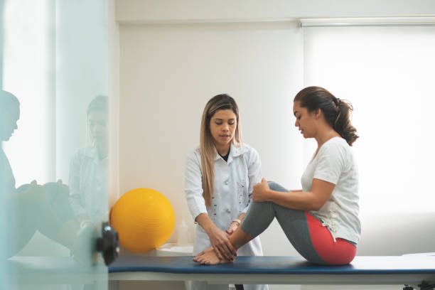 istock GPR - Global Postural Re-education, preparing the patient to correct the posture 1143593968