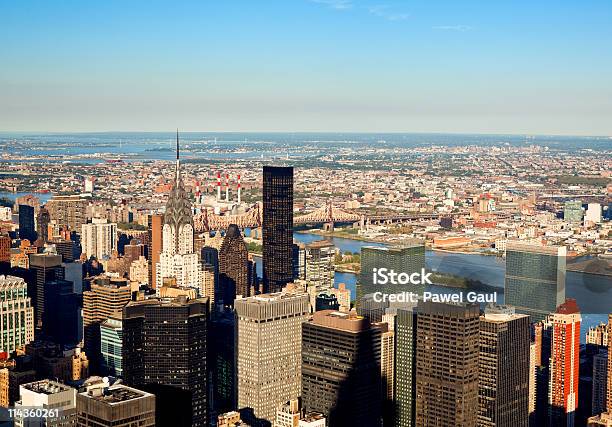 Widok Z Lotu Ptaka Manhattan I Budynek Chryslera W Dzień - zdjęcia stockowe i więcej obrazów Budynek Chryslera
