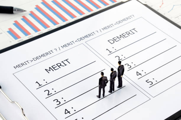 istock Business man discussing on comparison of merit and demerit 1143653276