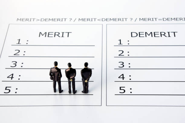istock Business man discussing on comparison of merit and demerit 1143653284