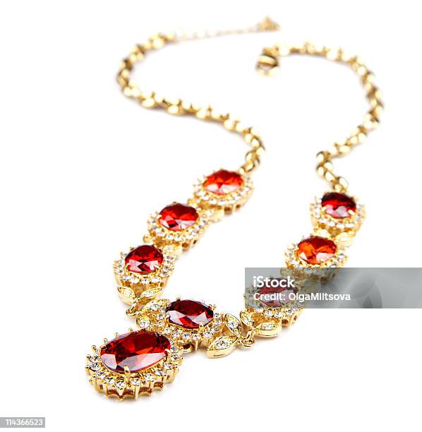 Collana In Oro Con Gemme Rosse Otto - Fotografie stock e altre immagini di Rubino - Rubino, Collana, Gioielli