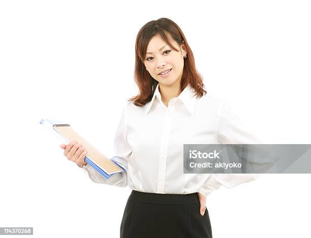 Asiatica Giovane Donna In Carriera - Fotografie stock e altre immagini di Abbigliamento da lavoro - Abbigliamento da lavoro, Adulto, Affari