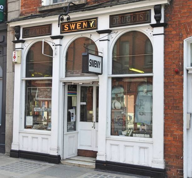 Sweny's pharmacy 18th April 2019, Dublin. Sweny's chemist, the Dublin pharmacy featured in James Joyce's Ulysses. The store, located in Lincoln Place, is no longer a pharmacy and now sells secondhand books & crafts. bloomsday stock pictures, royalty-free photos & images