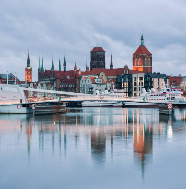 istock Old town in Gdansk at night. 1143725234