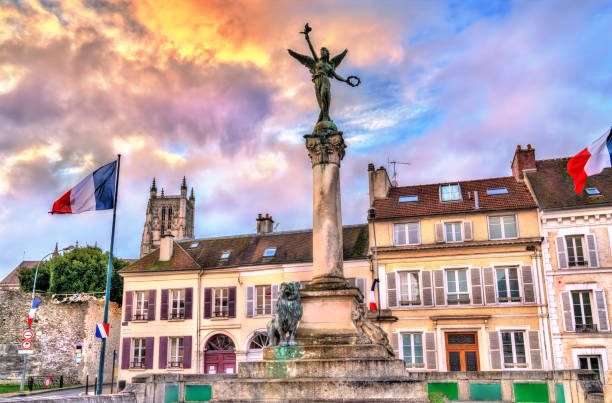 istock War memorial in Meaux, Paris region 1143726086