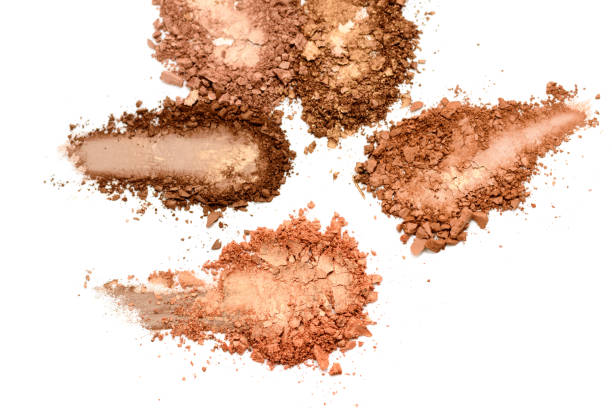 istock Eye shadow or bronzer neutral brown smudge isolated on white background. 1143756092