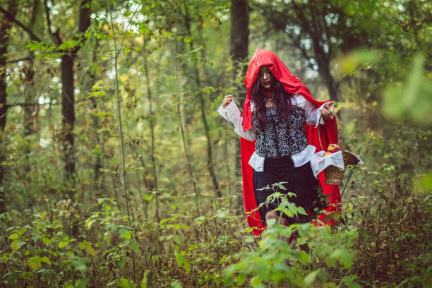 istock Little red riding hood 1143761876