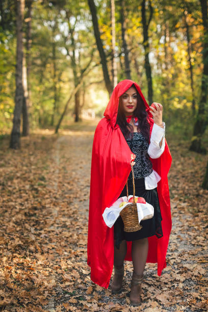 istock Little red riding hood 1143761917