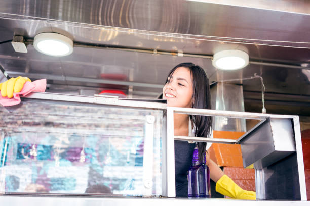 istock Food truck 1143791944