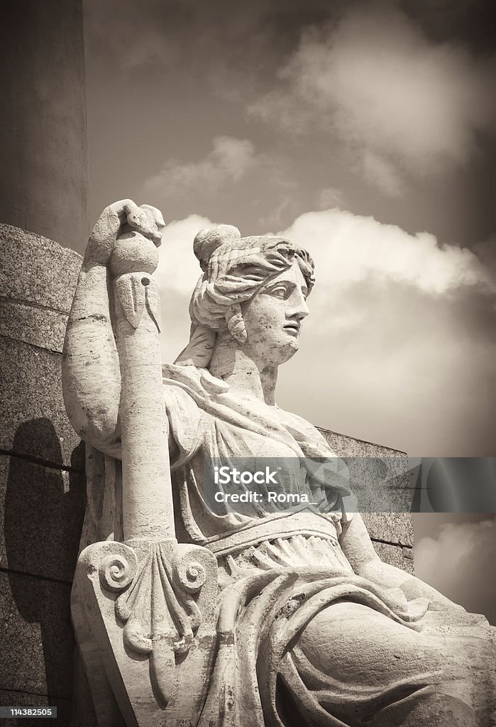 Статуя - Стоковые фото Антиквариат роялти-фри