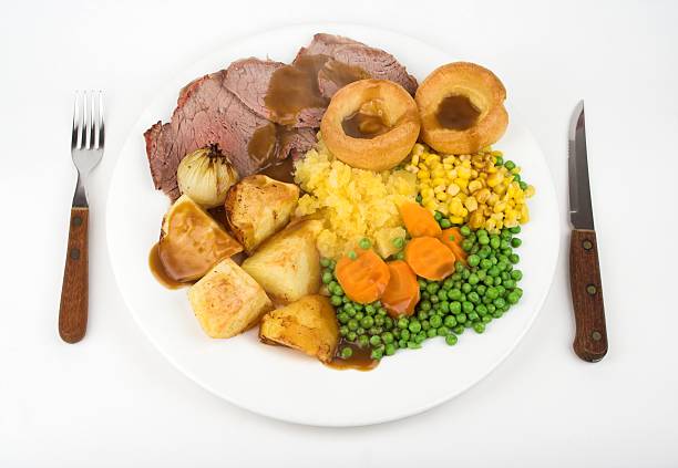 inglese britannico tradizionale arrosto di manzo domenica a pranzo - 7096 foto e immagini stock