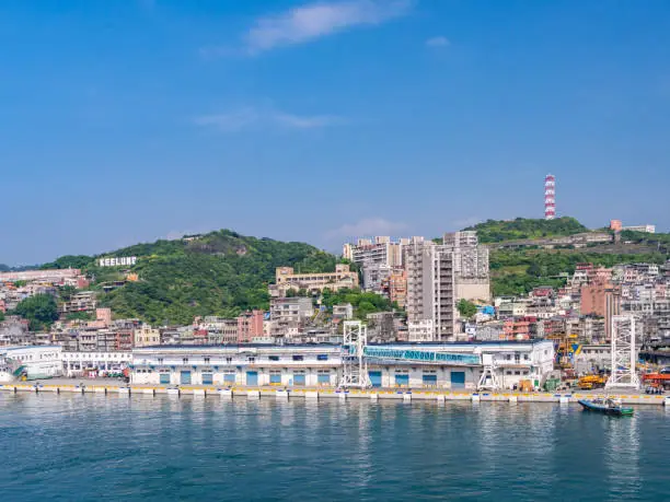 Keelung Harbor is located at the northern tip of Taiwan Island. Featuring both military and commercial applications, Keelung Port serves as an excellent harbor in Northern Taiwan.