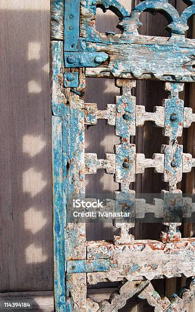 Arquitectónica Adorno De Madera Tallada Foto de stock y más banco de imágenes de Anticuado - Anticuado, Antigualla, Arabesco - Estilo