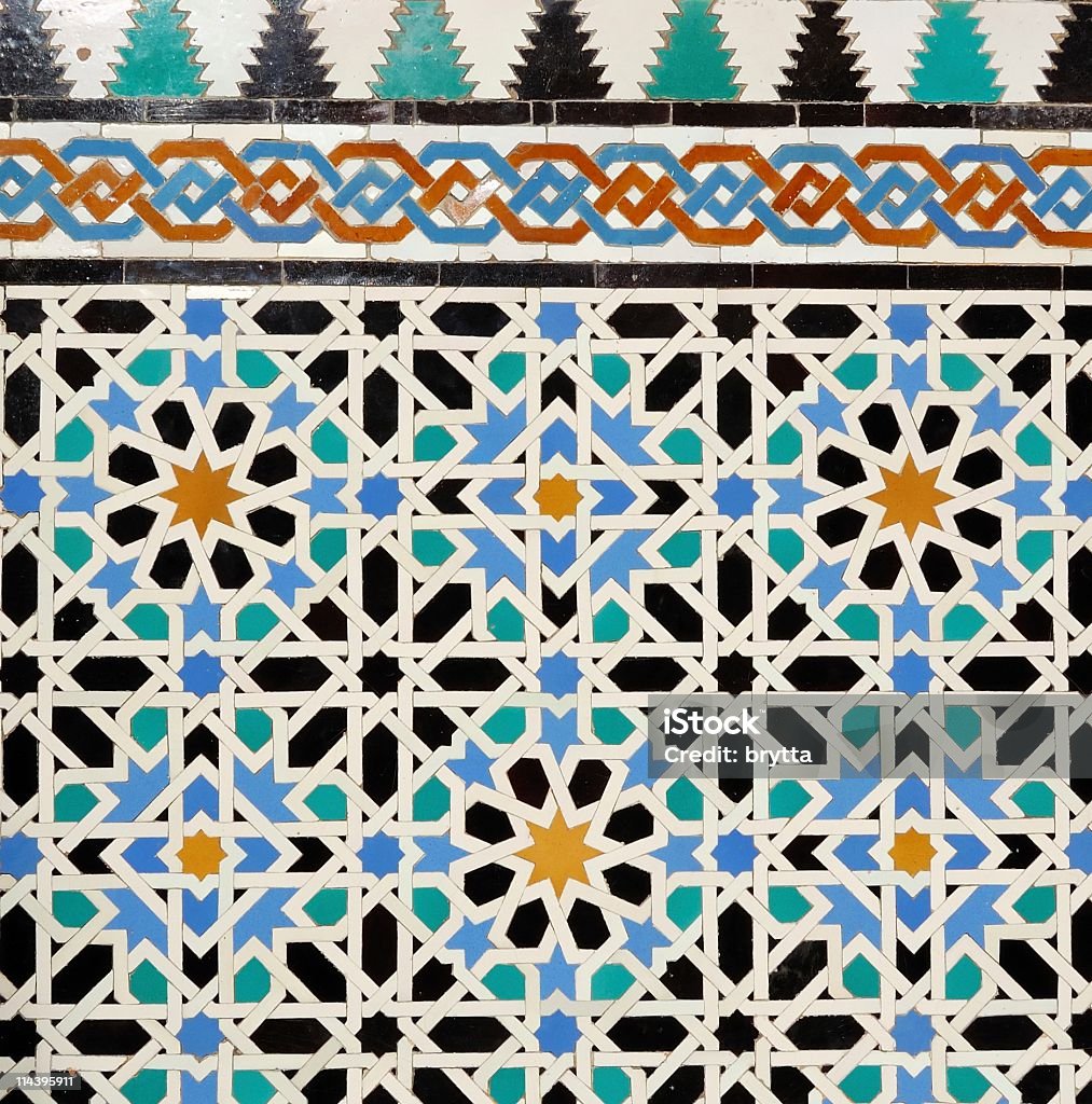 Detalle de pared mosaicos en Reales Alcazares de Sevilla, España - Foto de stock de Baldosa libre de derechos