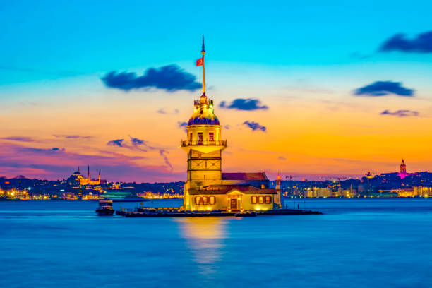 istock Maiden's Tower in istanbul, Turkey 1143996988