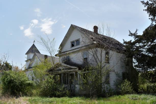 istock Abandoned Rural Church and Parsonage 1144005612