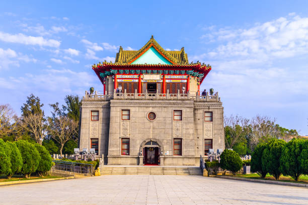 Juguang Tower was built in 1953 as a memorial for Kinmen's fallen soldiers in the Battle of Guningtou 4 years earlier.