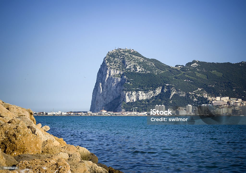 Gibraltar depuis la baie - Photo de Baie - Eau libre de droits