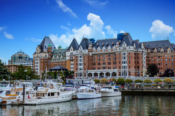 marina and empress - empress hotel imagens e fotografias de stock