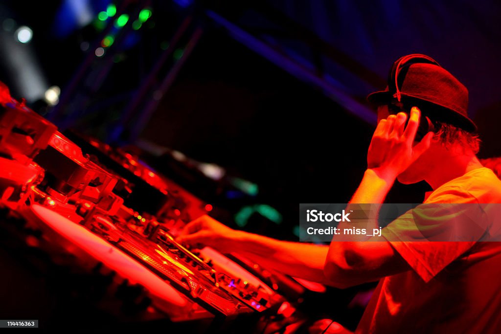 Dj - Foto de stock de Toca-discos royalty-free