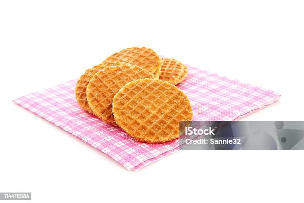 I Cookie Con Syrop Tipica Olandese Stroopwafels - Fotografie stock e altre immagini di Biscotto secco - Biscotto secco, Caramello, Catasta