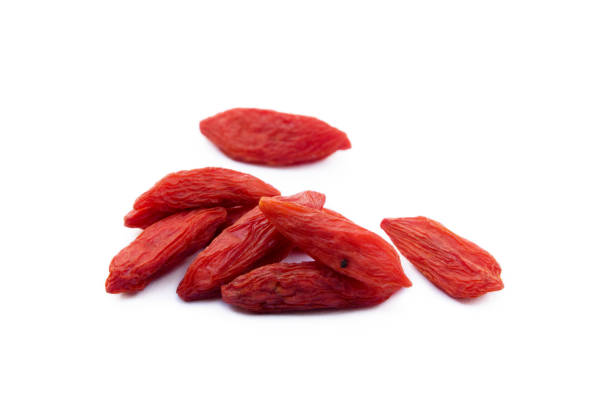 frische goji-beere - organic dried fruit berry fruit dried food stock-fotos und bilder