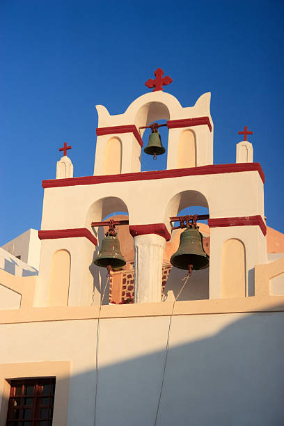 istock santorini church 114421798