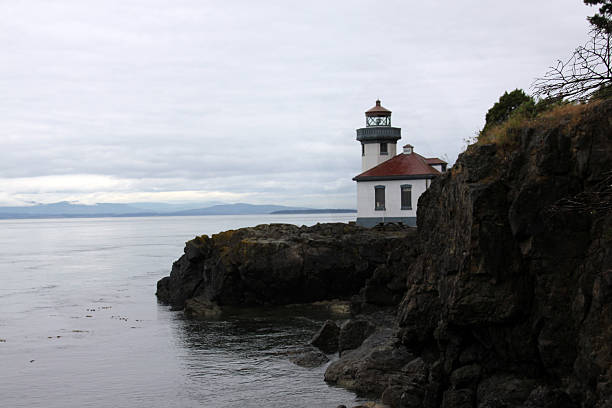 istock lime kiln lighthouse, San Juan Island, Wa 114421802