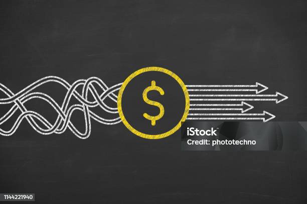 Financiar Conceptos De Soluciones En El Fondo De Blackboard Foto de stock y más banco de imágenes de Finanzas