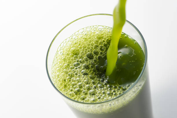 istock Put the green juice in the glass 1144242977