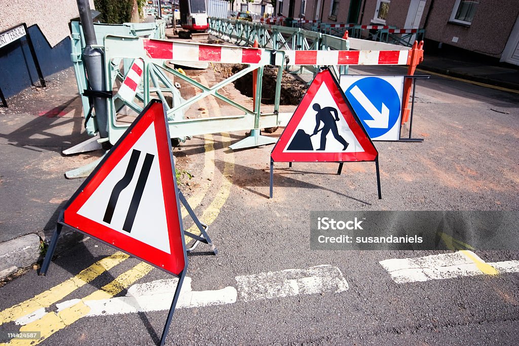 carreteras urbanas - Foto de stock de Calle libre de derechos