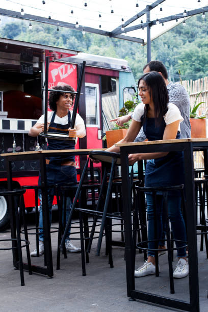 istock Organizing the food truck 1144253517