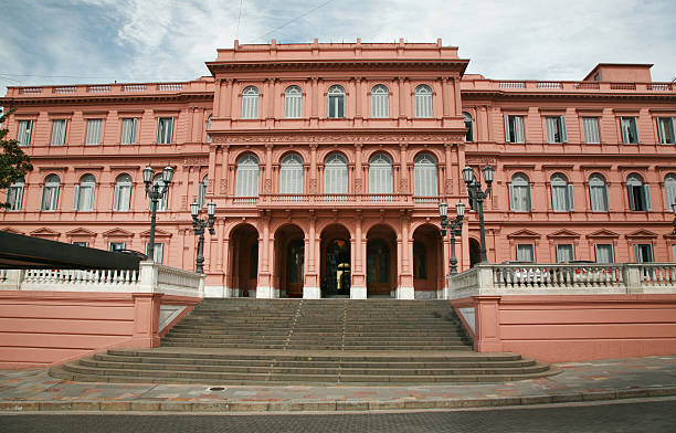 istock Pink House in Buenos Aires 114427159