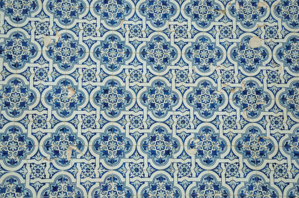 istock Blue floral pattern hand-painted in baroque style on ceramic tiles 1144280409