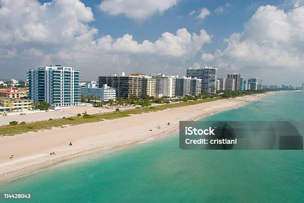 Ocean Vista - Fotografias de stock e mais imagens de Bal Harbour - Bal Harbour, Exterior de edifício, Ao Ar Livre