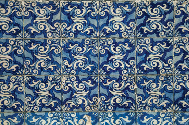 istock Blue floral pattern hand-painted in baroque style on ceramic tiles 1144282202