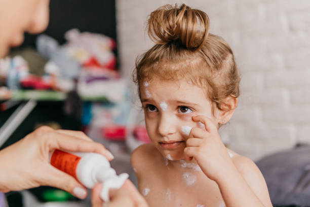 istock Little girl with Chickenpox 1144289648