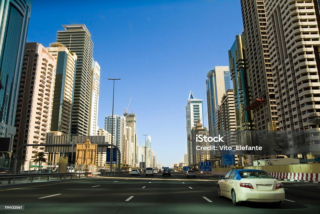 Moderno road en Dubai - Foto de stock de Actividad libre de derechos