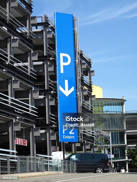 Flughafenparkhaus In Stuttgart Stockfoto und mehr Bilder von Parken - Parken, Stuttgart, Architektur