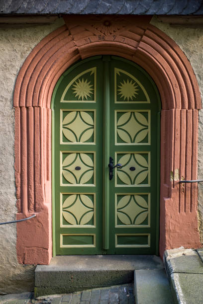 istock Old wood Door 1144357750