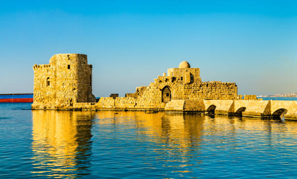 レバノンのシドン海の城 - sidon ストックフォトと画像